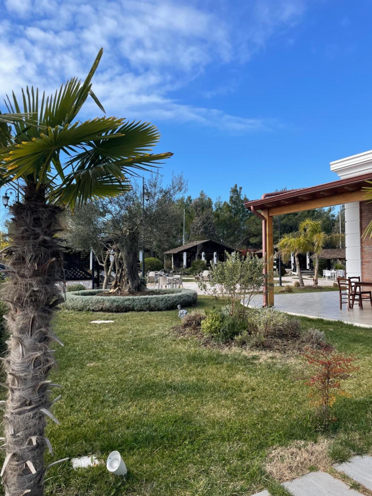 Agroturizem Eldi Hotell Fier Exteriör bild