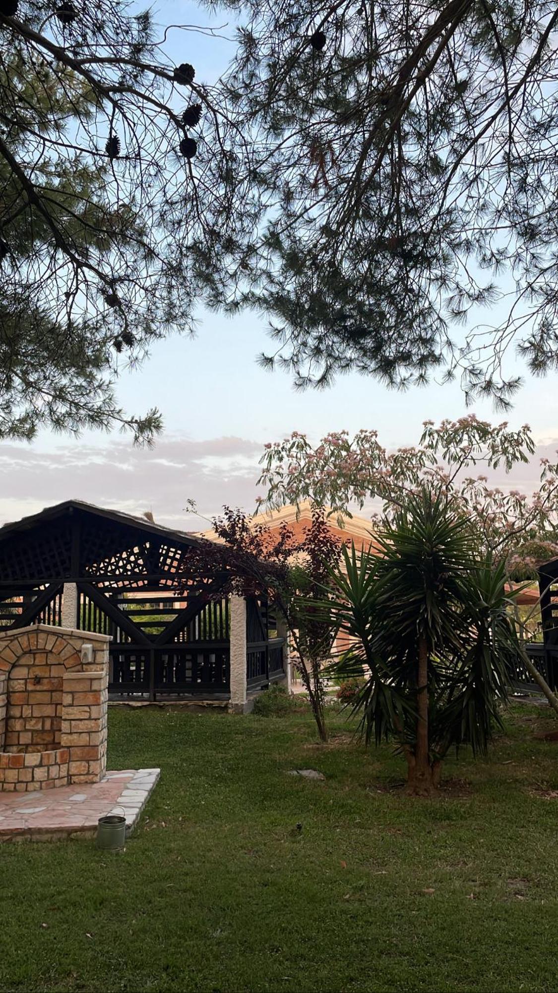 Agroturizem Eldi Hotell Fier Exteriör bild